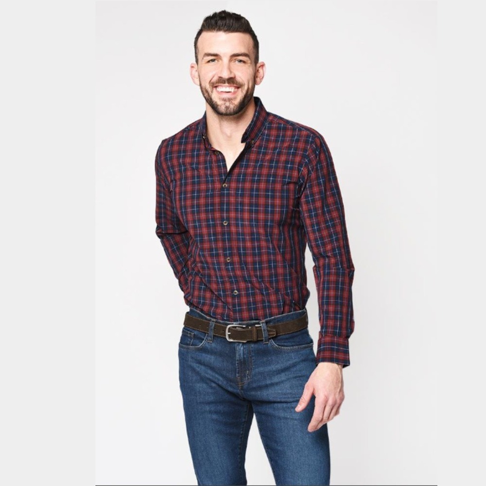 Mizzen+Main Draper Button Down Shirt Mens Small Leeward Red Navy Plaid Trim Fit